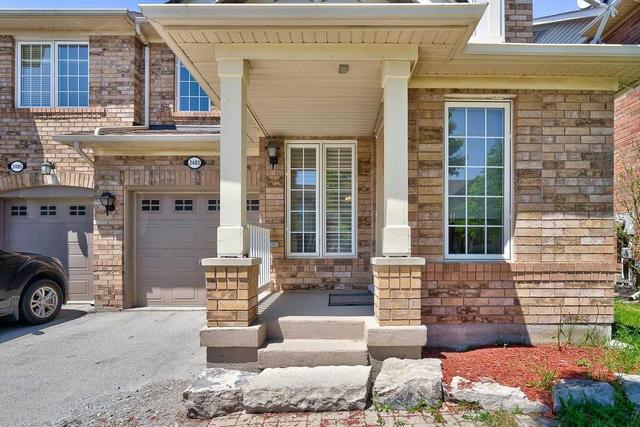 2483 Appalachain Dr, House attached with 3 bedrooms, 3 bathrooms and 1 parking in Oakville ON | Image 2