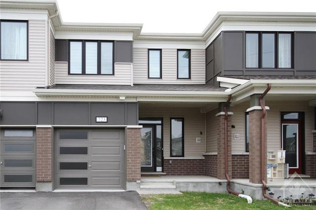 723 Megrez Way, Townhouse with 3 bedrooms, 3 bathrooms and 2 parking in Ottawa ON | Image 2
