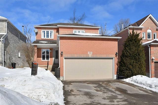 218 Lisa Marie Dr, House detached with 4 bedrooms, 3 bathrooms and 4 parking in Orangeville ON | Image 1