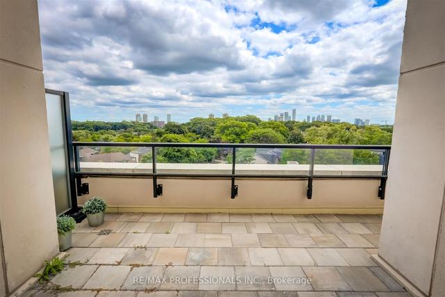 921 - 1 Old Mill Dr, Condo with 3 bedrooms, 2 bathrooms and 2 parking in Toronto ON | Image 16