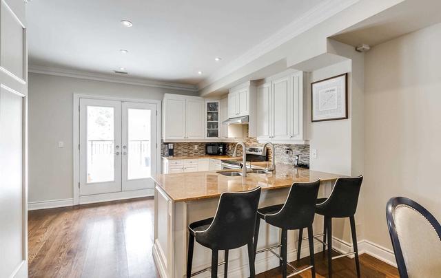 21 Stadacona Dr, House attached with 4 bedrooms, 4 bathrooms and 1 parking in Toronto ON | Image 6