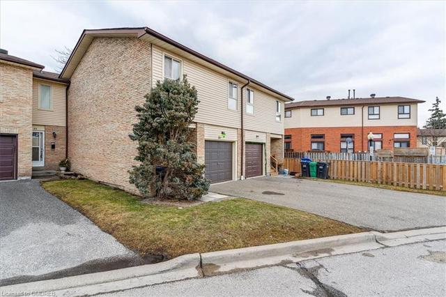 56 Collins Crescent, House attached with 3 bedrooms, 1 bathrooms and 2 parking in Brampton ON | Image 12