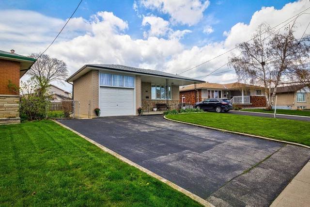 139 Nugent Dr, House detached with 3 bedrooms, 2 bathrooms and 3 parking in Hamilton ON | Image 34