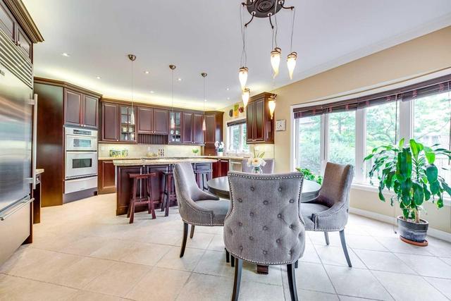 2456 Bon Echo Dr, House detached with 4 bedrooms, 4 bathrooms and 2 parking in Oakville ON | Image 9