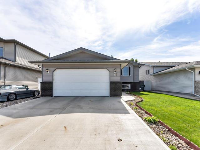 86 Sundown Road Sw, House detached with 3 bedrooms, 3 bathrooms and 3 parking in Medicine Hat AB | Image 1