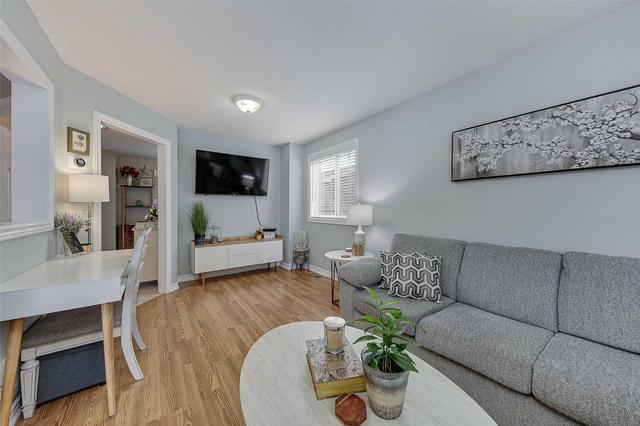 54 Bird St, House detached with 3 bedrooms, 2 bathrooms and 5 parking in Barrie ON | Image 14