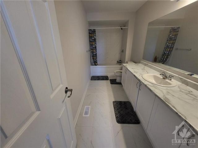 2181 Winsome Terrace, Townhouse with 4 bedrooms, 3 bathrooms and 3 parking in Ottawa ON | Image 10