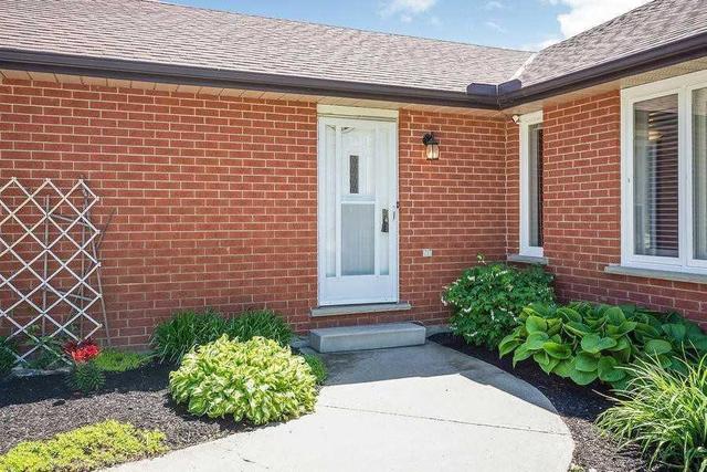 2243 Beech Grove Sdrd, House detached with 2 bedrooms, 3 bathrooms and 8 parking in Caledon ON | Image 2