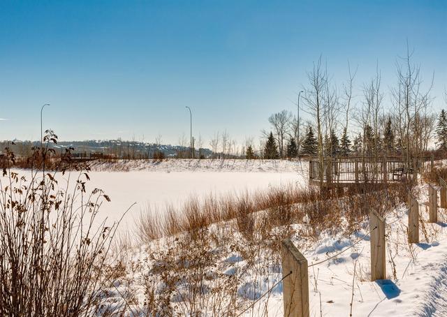 35 Aspen Hills Drive Sw, Home with 3 bedrooms, 3 bathrooms and 1 parking in Calgary AB | Image 35
