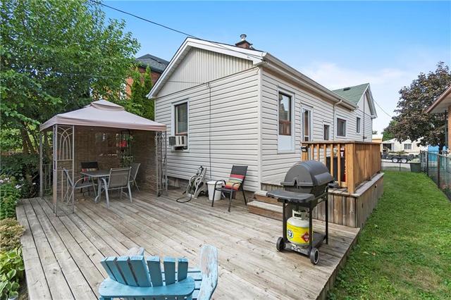 19 Tom Street, House detached with 3 bedrooms, 1 bathrooms and 2 parking in Hamilton ON | Image 14