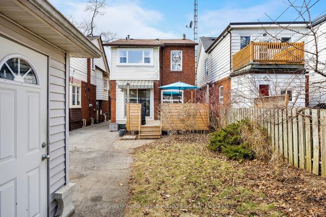 451 Armadale Ave, House detached with 3 bedrooms, 2 bathrooms and 2 parking in Toronto ON | Image 16