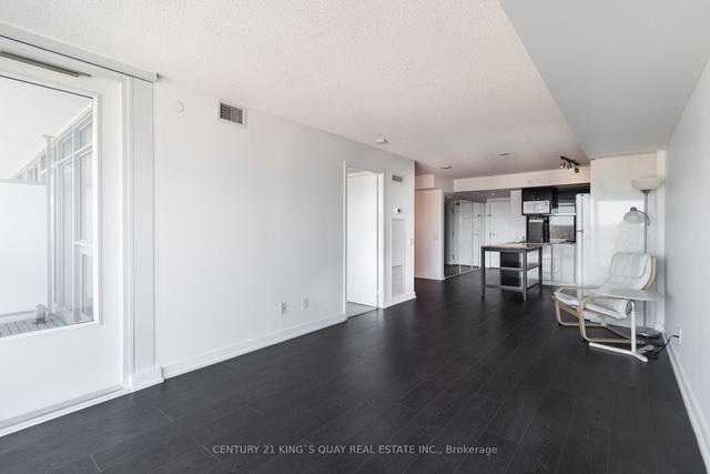 1609 - 72 Esther Shiner Blvd, Condo with 1 bedrooms, 1 bathrooms and 1 parking in Toronto ON | Image 18