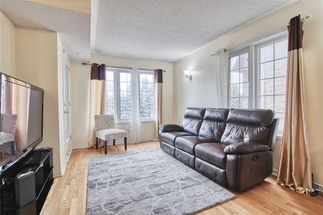 76 - 42 Pinery Tr, Townhouse with 3 bedrooms, 2 bathrooms and 2 parking in Toronto ON | Image 3