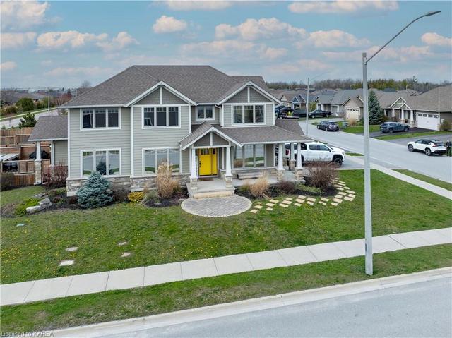 64 Tessa Boulevard, House detached with 4 bedrooms, 2 bathrooms and 3 parking in Belleville ON | Image 45