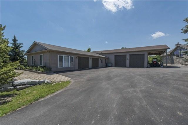 7050 Bell School Line, House detached with 3 bedrooms, 4 bathrooms and 10 parking in Milton ON | Image 2