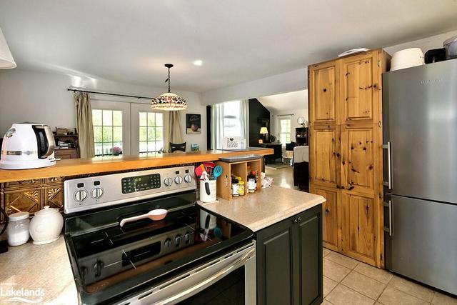 637280 St Vincent Sydenham Townline, House detached with 3 bedrooms, 2 bathrooms and 6 parking in Meaford ON | Image 7