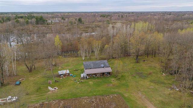 2850 County Road 15, House detached with 1 bedrooms, 1 bathrooms and 12 parking in Stone Mills ON | Image 5