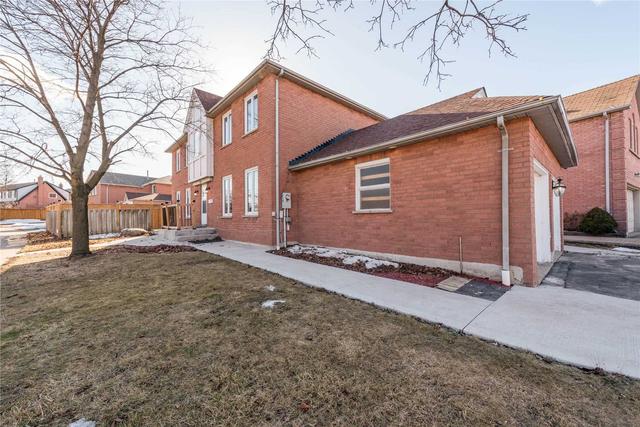 86 Nuffield St, House detached with 4 bedrooms, 3 bathrooms and 6 parking in Brampton ON | Image 12