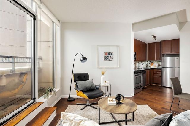 ph18 - 308 Palmerston Ave, Condo with 1 bedrooms, 1 bathrooms and 1 parking in Toronto ON | Image 12