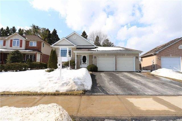 8 Country Lane, House detached with 2 bedrooms, 2 bathrooms and 2 parking in Barrie ON | Image 1