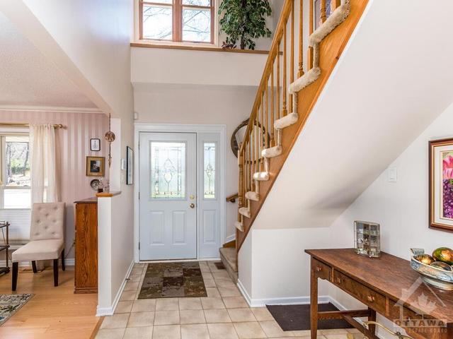 3938 Armitage Avenue, House detached with 3 bedrooms, 3 bathrooms and 4 parking in Ottawa ON | Image 4