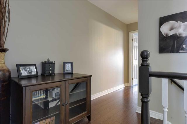 3 - 174 Highbury St, Condo with 3 bedrooms, 3 bathrooms and 1 parking in Hamilton ON | Image 9