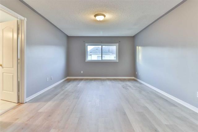 73 Monaco Crt, House attached with 3 bedrooms, 3 bathrooms and 3 parking in Brampton ON | Image 21