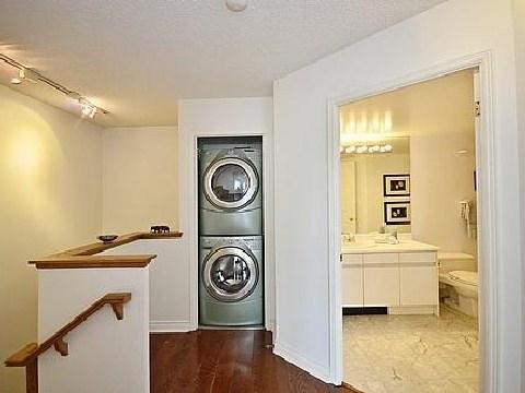 th 2 - 11 Broadway Ave, Townhouse with 2 bedrooms, 2 bathrooms and 1 parking in Toronto ON | Image 8