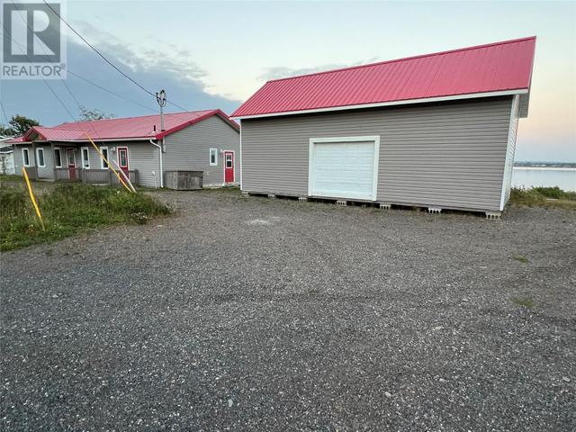 122 Main Street, House other with 1 bedrooms, 2 bathrooms and null parking in Northern Arm NL | Image 2