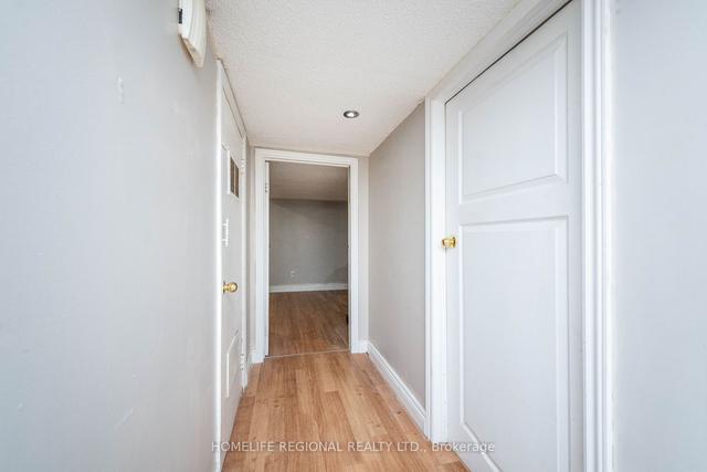 6 Beulah St, House detached with 4 bedrooms, 3 bathrooms and 5 parking in Toronto ON | Image 26