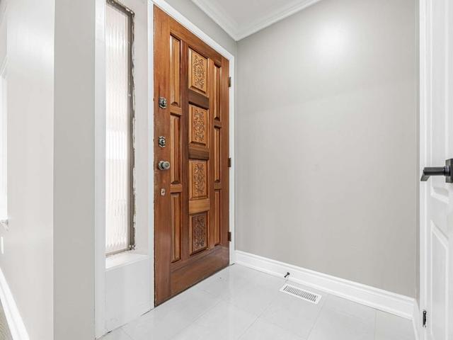 88 Centre St S, House detached with 3 bedrooms, 4 bathrooms and 5 parking in Brampton ON | Image 30