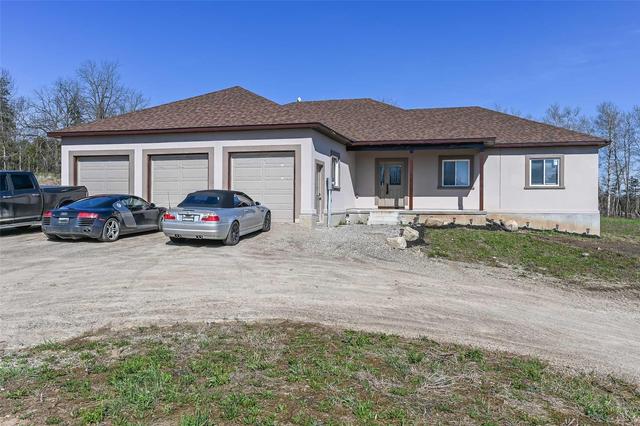 8922 Wellington Rd 124 Rd, House detached with 3 bedrooms, 5 bathrooms and 8 parking in Erin ON | Image 1
