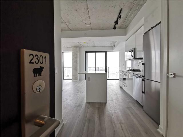 2301 - 55 Ontario St, Condo with 2 bedrooms, 2 bathrooms and 1 parking in Toronto ON | Image 1