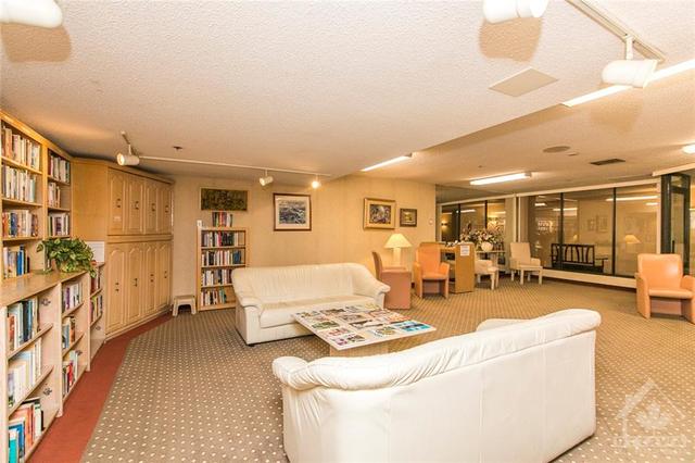 1704 - 1500 Riverside Drive, Condo with 2 bedrooms, 2 bathrooms and 1 parking in Ottawa ON | Image 13