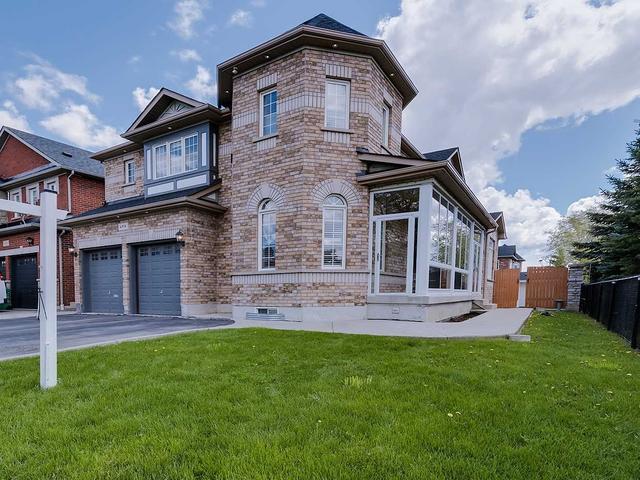 498 Tremblant Crt, House detached with 4 bedrooms, 5 bathrooms and 5 parking in Mississauga ON | Image 23
