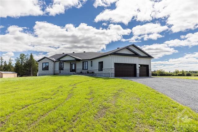 220 Mabel Crescent, House detached with 3 bedrooms, 3 bathrooms and 11 parking in Beckwith ON | Card Image