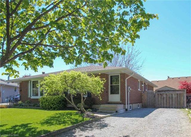 11 Hill Park Lane, House semidetached with 3 bedrooms, 1 bathrooms and 3 parking in St. Catharines ON | Image 11