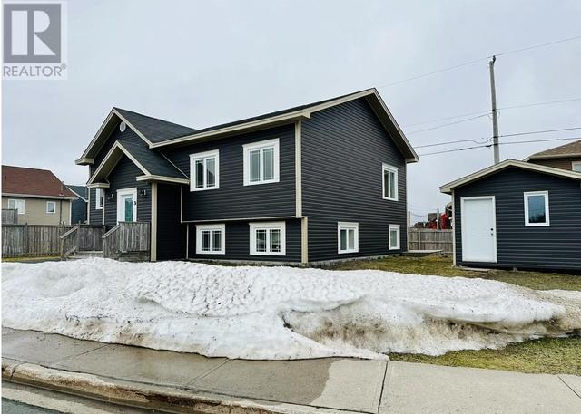 31 Kenai Crescent, House other with 5 bedrooms, 3 bathrooms and null parking in St. John's NL | Image 2