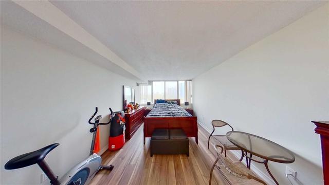 405 - 21 Markbrook Lane, Condo with 2 bedrooms, 2 bathrooms and 1 parking in Toronto ON | Image 4