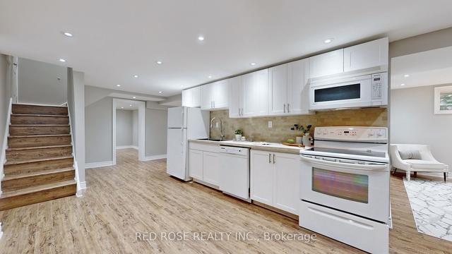 120 Harlandale Ave, House detached with 3 bedrooms, 3 bathrooms and 5 parking in Toronto ON | Image 30