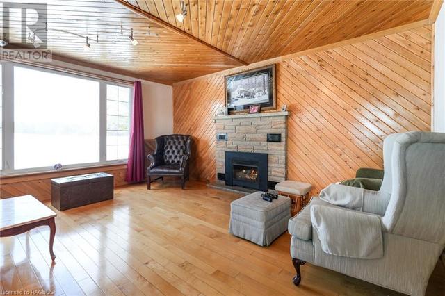 138268 Grey Road 112, House detached with 5 bedrooms, 2 bathrooms and 20 parking in Meaford ON | Image 16