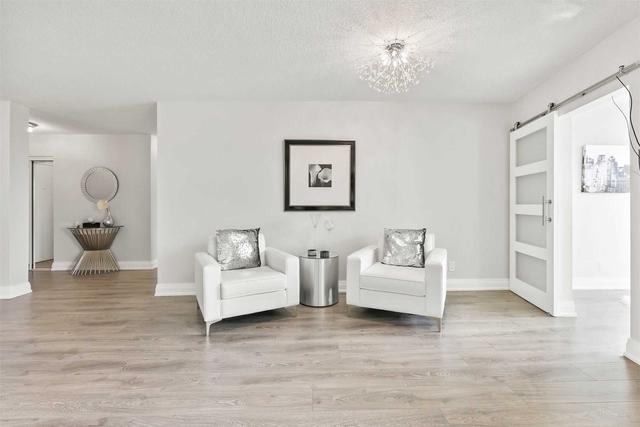405 - 90 Fisherville Rd, Condo with 2 bedrooms, 2 bathrooms and 2 parking in Toronto ON | Image 10