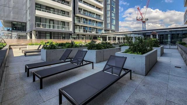 809w - 225 Sumach St, Condo with 2 bedrooms, 2 bathrooms and 1 parking in Toronto ON | Image 6