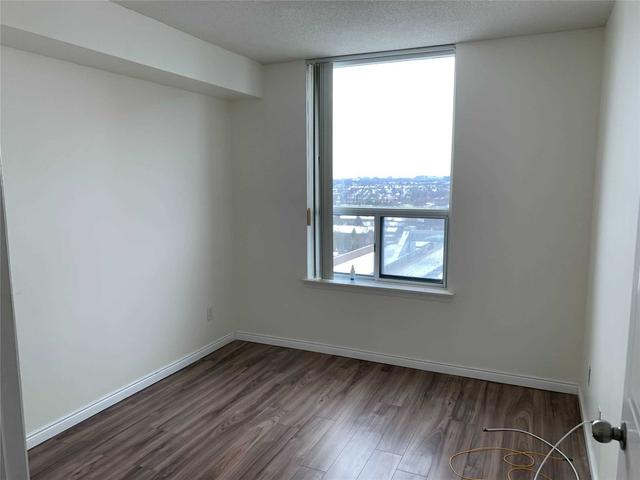 1614 - 135 Hillcrest Ave, Condo with 2 bedrooms, 1 bathrooms and 1 parking in Mississauga ON | Image 12