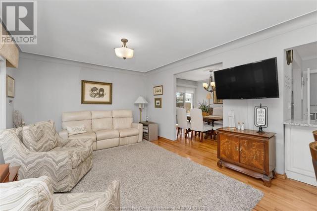 259 Woodridge Drive, House detached with 4 bedrooms, 2 bathrooms and null parking in Tecumseh ON | Image 6