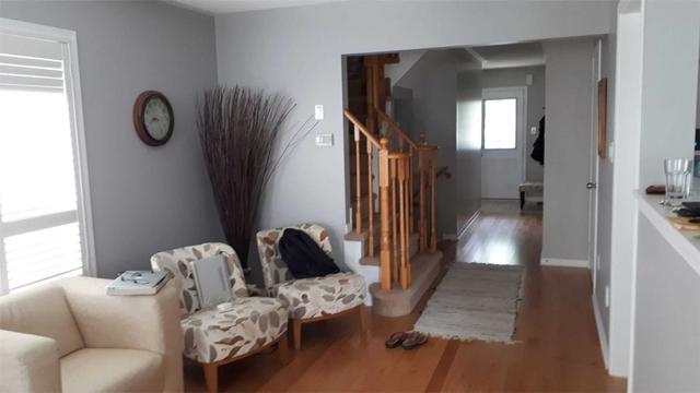 1439 Glaspell Cres, House attached with 3 bedrooms, 3 bathrooms and 2 parking in Oshawa ON | Image 2