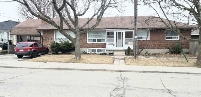 82 Pachino Blvd, House detached with 3 bedrooms, 3 bathrooms and 3 parking in Toronto ON | Image 1