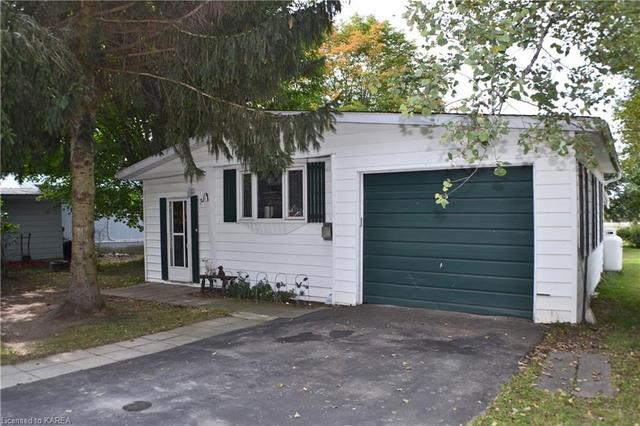 11 - 1645 County Road 42, House detached with 2 bedrooms, 1 bathrooms and 3 parking in Rideau Lakes ON | Image 1
