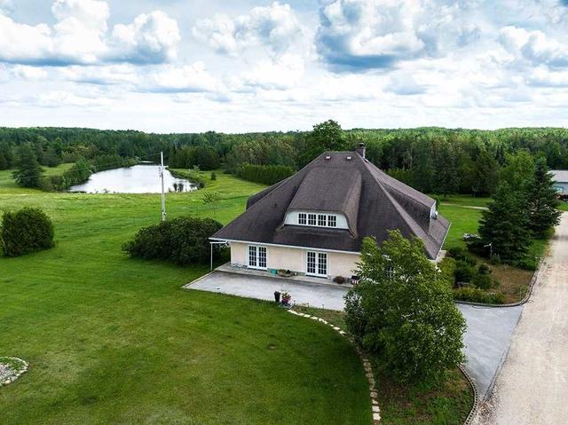 329796 3rd Concession Rd, House detached with 2 bedrooms, 3 bathrooms and 12 parking in Grey Highlands ON | Image 34