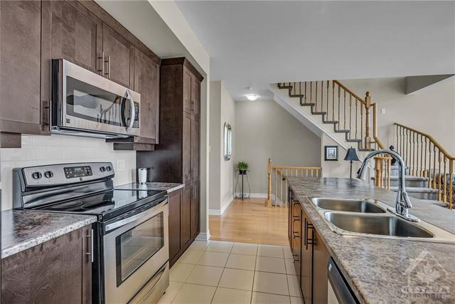 123 Poplin Street, House attached with 2 bedrooms, 2 bathrooms and 2 parking in Ottawa ON | Image 9